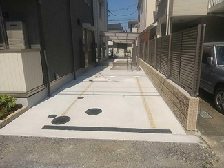 【駐車場】
