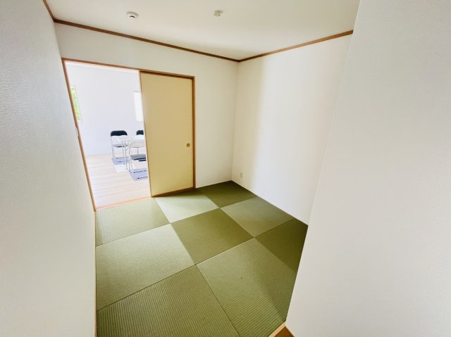 うるま市石川第７　4棟の洋室