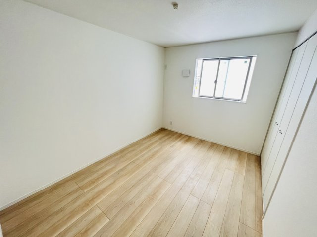 うるま市石川第７　4棟の洋室