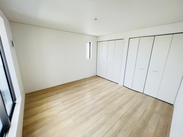 うるま市石川第７　4棟の洋室