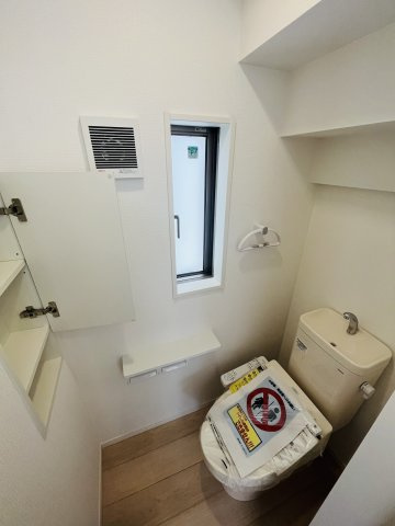 うるま市石川第７　4棟のトイレ