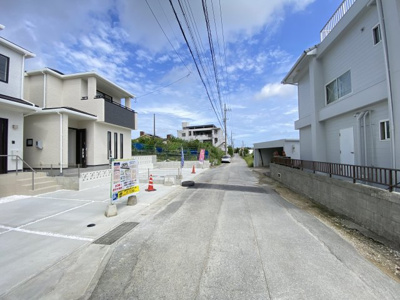 【前面道路含む現地写真】 | 豊見城市饒波（全3棟）ラスト2号棟 | ※南西側公道4.9m♪