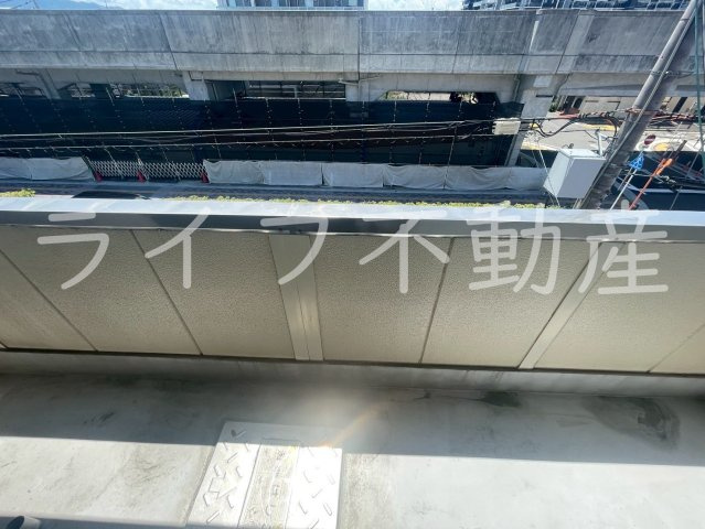 ダイヤペットパレスのバルコニー|お洗濯にも便利なバルコニー付き