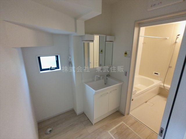 【独立洗面台】 | 坂戸市片柳5期　全2棟　1号棟 | 独立洗面台で身支度をすべて済ませてしまいましょう