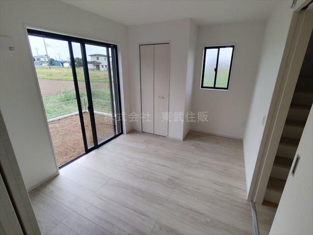 【洋室】 | 坂戸市片柳5期　全2棟　1号棟 | 1階洋室5.4帖、使い勝手のいい洋室です