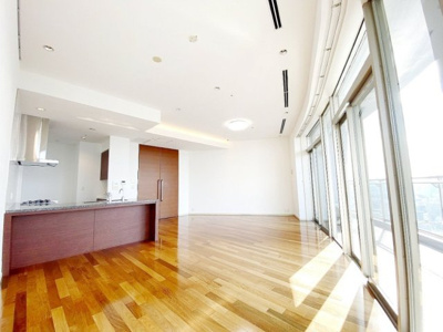 【居間・リビング】 | TOWER RESIDENCE TOKYO