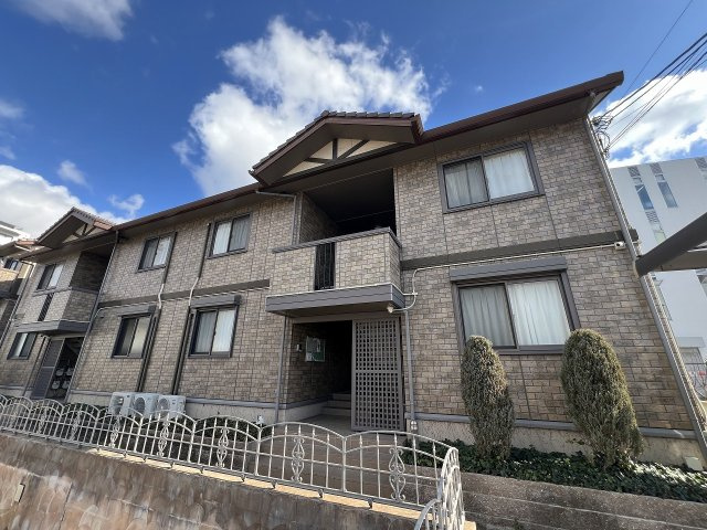 エスタシオン阪本の外観