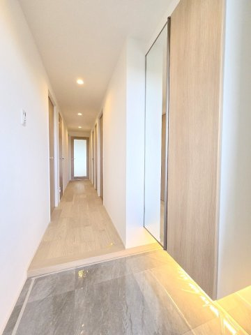 サンクレイドル羽村リヴィエールの玄関