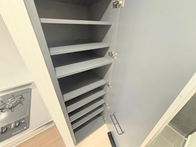 グランドロアール上新庄の収納