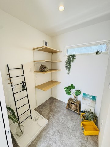 Sea, Sky, and Style ― 海と空を纏うナチュラルモダン ―の洗面所