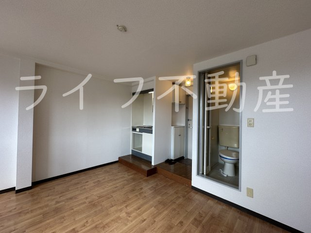 プレアール瓢箪山Ⅱの内装|明るい色調の室内です