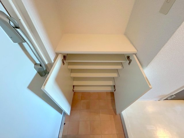 十三本町ウインズマンション2の内装