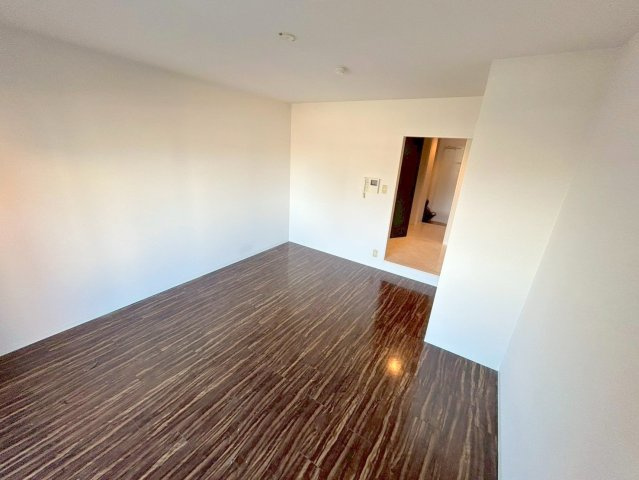 十三本町ウインズマンション2の居間・リビング