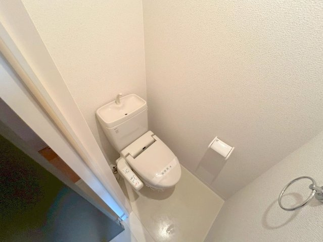 十三本町ウインズマンション2のトイレ