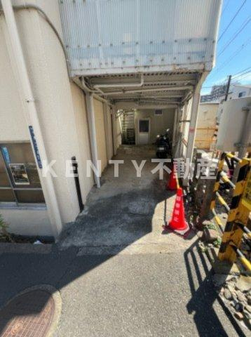 【駐車場】 | 佐々木ビル | 駐車場があります
