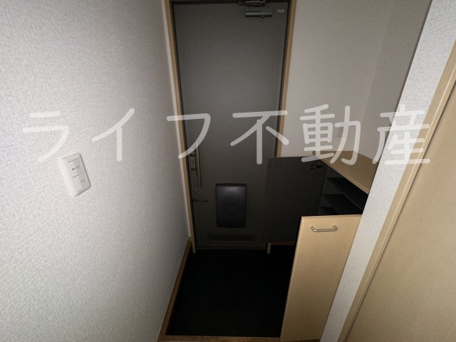 グランドソレイユの玄関|収納もある玄関です