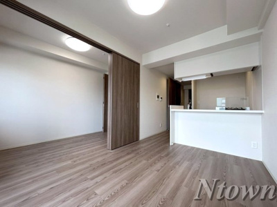 【居間・リビング】 | プレサンス名古屋ルクソリア | ゆったりとした居間です