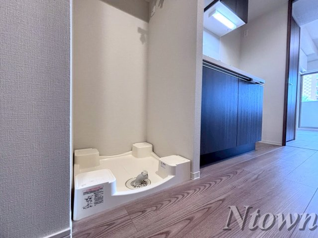 【設備】 | プレサンス名古屋ルクソリア | 洗濯機置き場です
