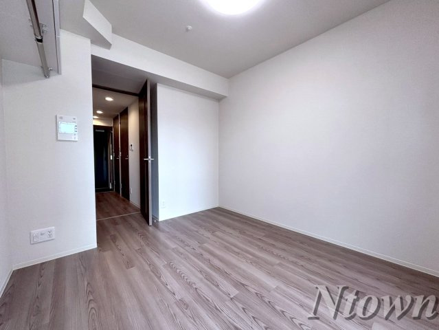 【居間・リビング】 | プレサンス名古屋ルクソリア | こちらの居間で趣味の時間をお楽しみください