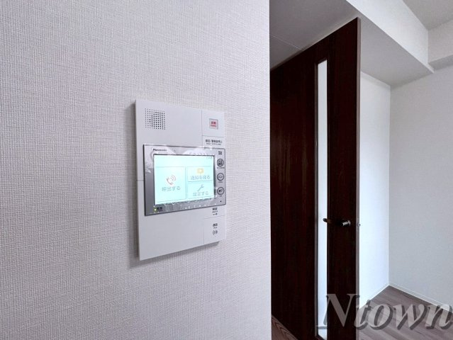 【セキュリティ】 | プレサンス名古屋ルクソリア | モニター付きインターホンです