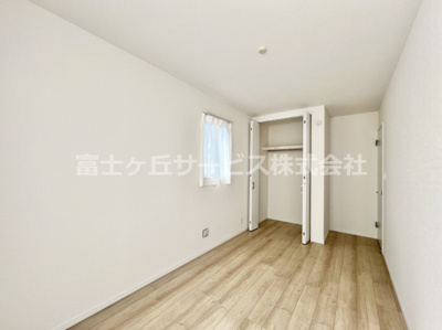 【寝室】 | 田方郡函南町塚本  新築一戸建て A号棟 | 6.12帖の寝室です