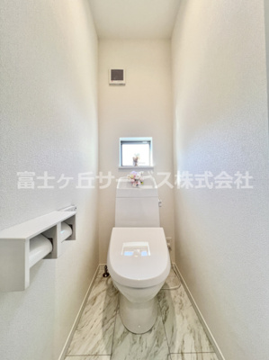 【トイレ】 | 田方郡函南町塚本  新築一戸建て A号棟 | 2Fのトイレです