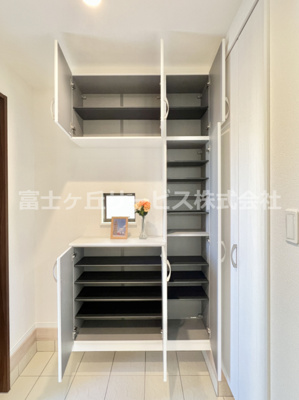 【収納】 | 田方郡函南町塚本  新築一戸建て A号棟 | 便利な収納スペースです