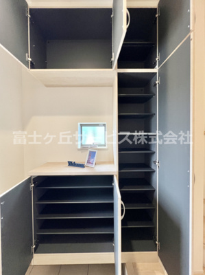 【収納】 | 沼津市中沢田  新築一戸建て E号棟 | 収納豊富です