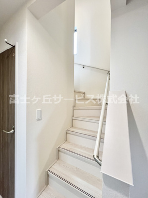 【その他】 | 沼津市中沢田  新築一戸建て F号棟 | 階段です