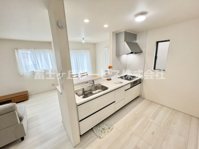 【キッチン】 | 沼津市中沢田  新築一戸建て F号棟 | キッチンでお料理をお楽しみください