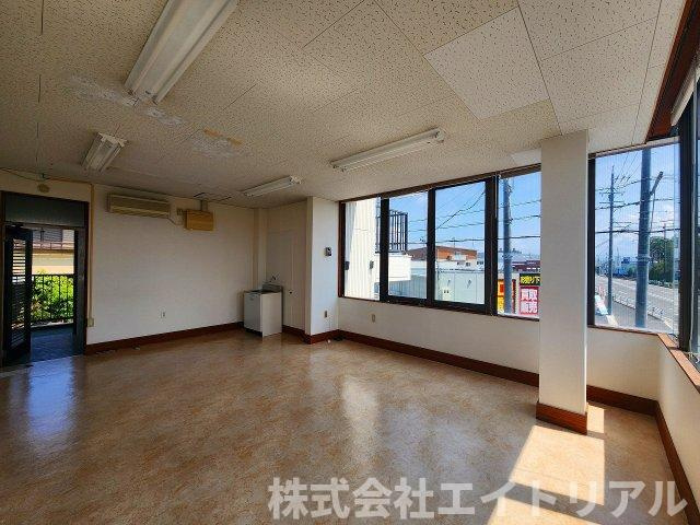 村上ビルの内装