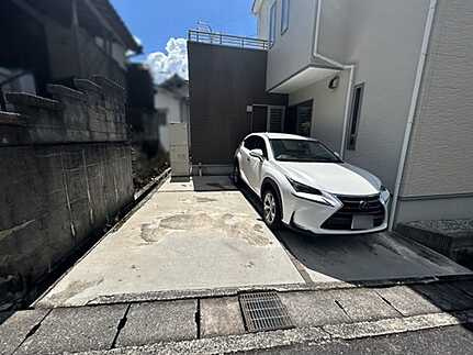 広島市安佐北区亀山９丁目の駐車場