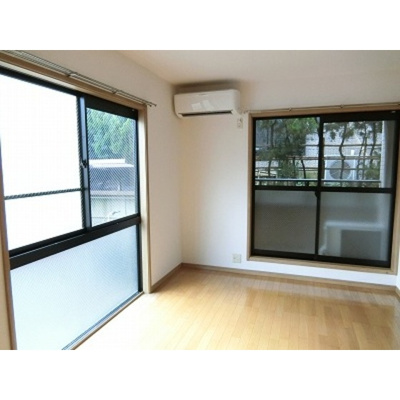 【居間・リビング】 | ハイムけやき | 洋室2