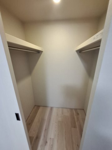 Live Casa西宮の収納|ウォークインクローゼット