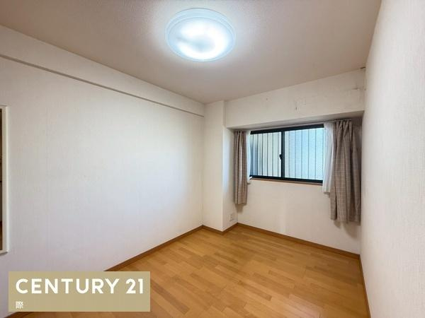 サンセリテ太田の洋室