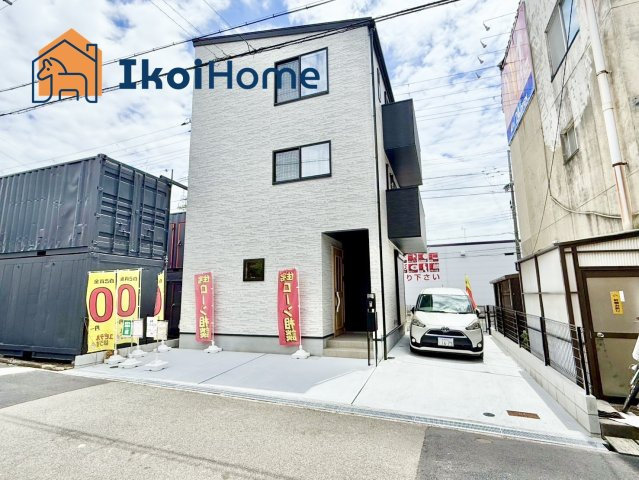 神戸市西区枝吉1丁目　新築戸建のエントランス|【ホームページに現地動画掲載中】●年中無休：当日予約可●光熱費を節約できるLOW₋E複層ガラス♪