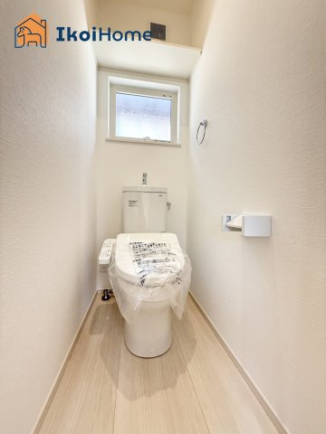 神戸市西区第4長畑町1号地　新築戸建のトイレ|【ホームページに現地動画掲載中】●年中無休：当日予約可●ウォシュレット、暖房便座標準装備。