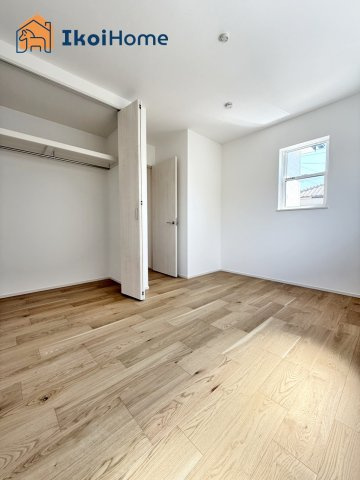 神戸市西区第4長畑町　新築戸建の子供部屋|【ホームページに現地動画掲載中】●年中無休：当日予約可●注意。カーテン・カーテンレール付いていません