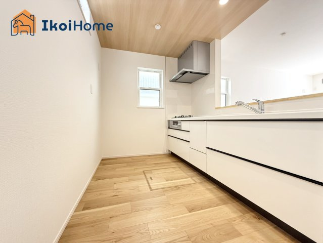 神戸市西区第4長畑町1号地　新築戸建のキッチン|【ホームページに現地動画掲載中】●年中無休：当日予約可●カップボードのご依頼可能！