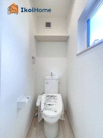 神戸市西区第15桜が丘東町4丁目　新築戸建のトイレ|【ホームページに現地動画掲載中】●年中無休：当日予約可●トイレが2か所あるので夜中も楽ちん。