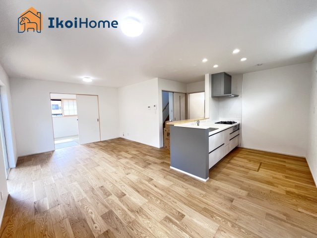 神戸市西区第15桜が丘東町4丁目　新築戸建の居間・リビング|【ホームページに現地動画掲載中】●年中無休：当日予約可●弊社独自の「自己資金0円プラン」もあります。