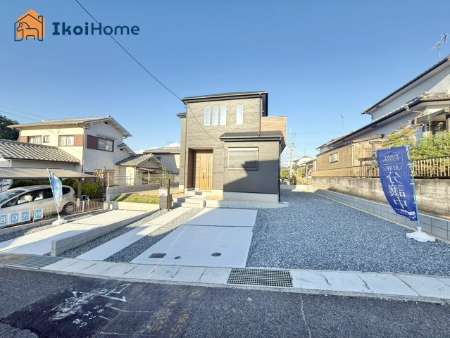 神戸市西区第15桜が丘東町4丁目　新築戸建の駐車場|【ホームページに現地動画掲載中】●年中無休：当日予約可●お車は並列で4台駐車可能です。