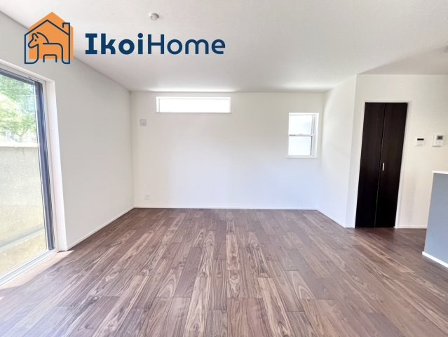 神戸市西区第26狩場台1丁目　2号地　新築戸建ての居間・リビング|【ホームページに現地動画掲載中】●年中無休：当日予約可●家具・家電は住宅ローンに組込み可能！