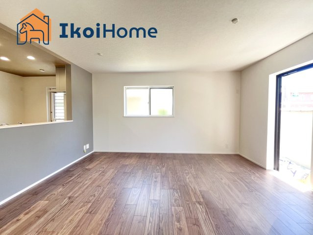 神戸市西区第26狩場台1丁目　2号地　新築戸建ての居間・リビング|【ホームページに現地動画掲載中】●年中無休：当日予約可●長方形で家具を配置しやすい間取り！