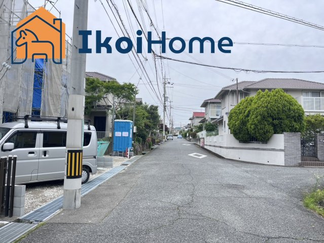 神戸市西区第26狩場台1丁目　1号地　新築戸建ての前面道路含む現地写真|【ホームページに現地動画掲載中】●年中無休：当日予約可●並列で2台駐車可能！交通量少なく安心です。