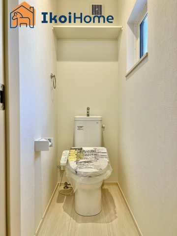神戸市西区北別府5丁目　第10　2号棟　新築のトイレ|【ホームページに現地動画掲載中】●年中無休：当日予約可●ウォシュレット、暖房便座、脱臭機能も標準装備