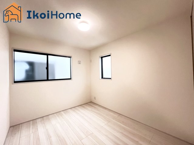 神戸市西区玉津町高津橋2期　新築戸建の子供部屋|【ホームページに現地動画掲載中】●年中無休：当日予約可●注：カーテン・エアコン等は付いておりません