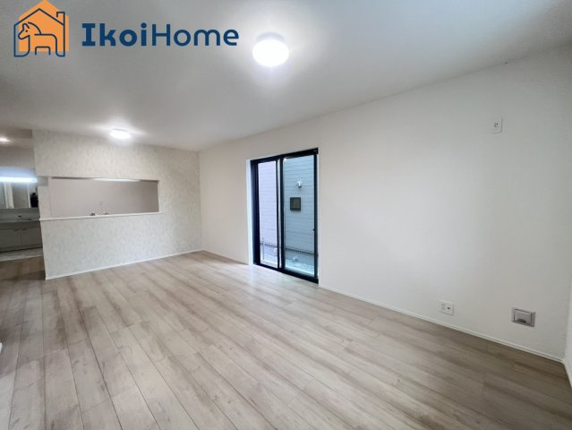 神戸市西区春日台9丁目13番　A号棟　新築戸建の居間・リビング|【ホームページに現地動画掲載中】●年中無休：当日予約可●LDK17.5帖になります。2面採光です。