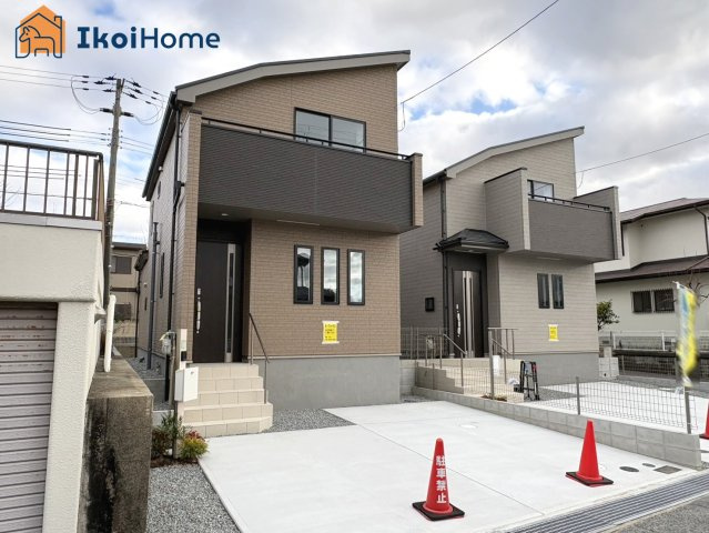 神戸市西区春日台9丁目13番　A号棟　新築戸建の駐車場|【ホームページに現地動画掲載中】●年中無休：当日予約可●並列2台駐車可能！両面道路で開放感ございます