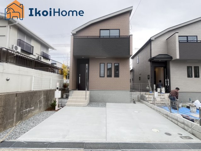 神戸市西区春日台9丁目13番　A号棟　新築戸建の前面道路含む現地写真|【ホームページに現地動画掲載中】●年中無休：当日予約可●弊社は契約前に新築戸建の住宅診断が無料です！